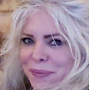 Meet your Posher, Annalucia